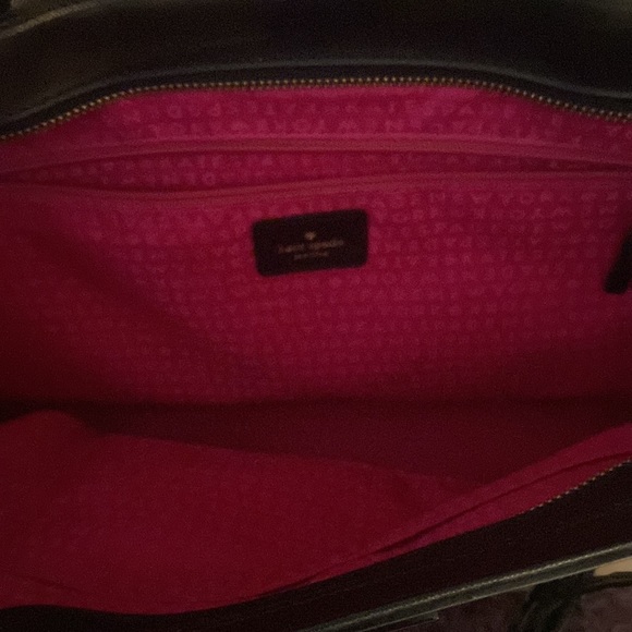 KATE SPADE BAG W/MAKE UP BAG - Picture 4 of 7